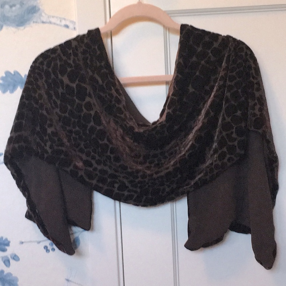 Vintage 90’s Velvet Scarf